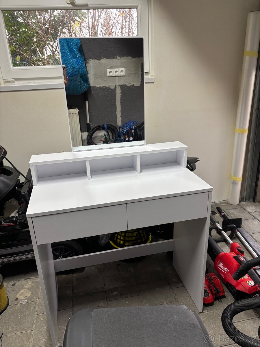 Toaletní stolek bílý - 8