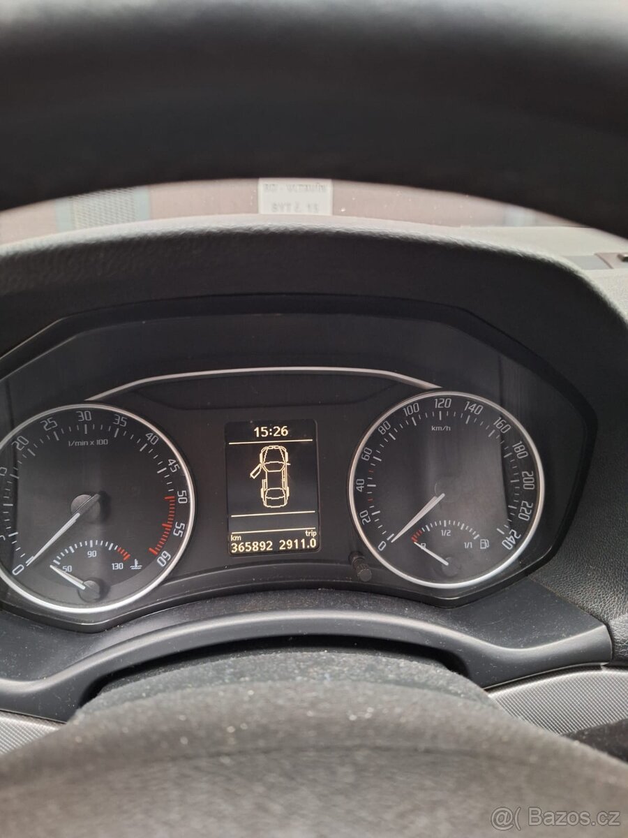 Škoda Octavia II – 2.0 TDI 103 kW (2012) - 8