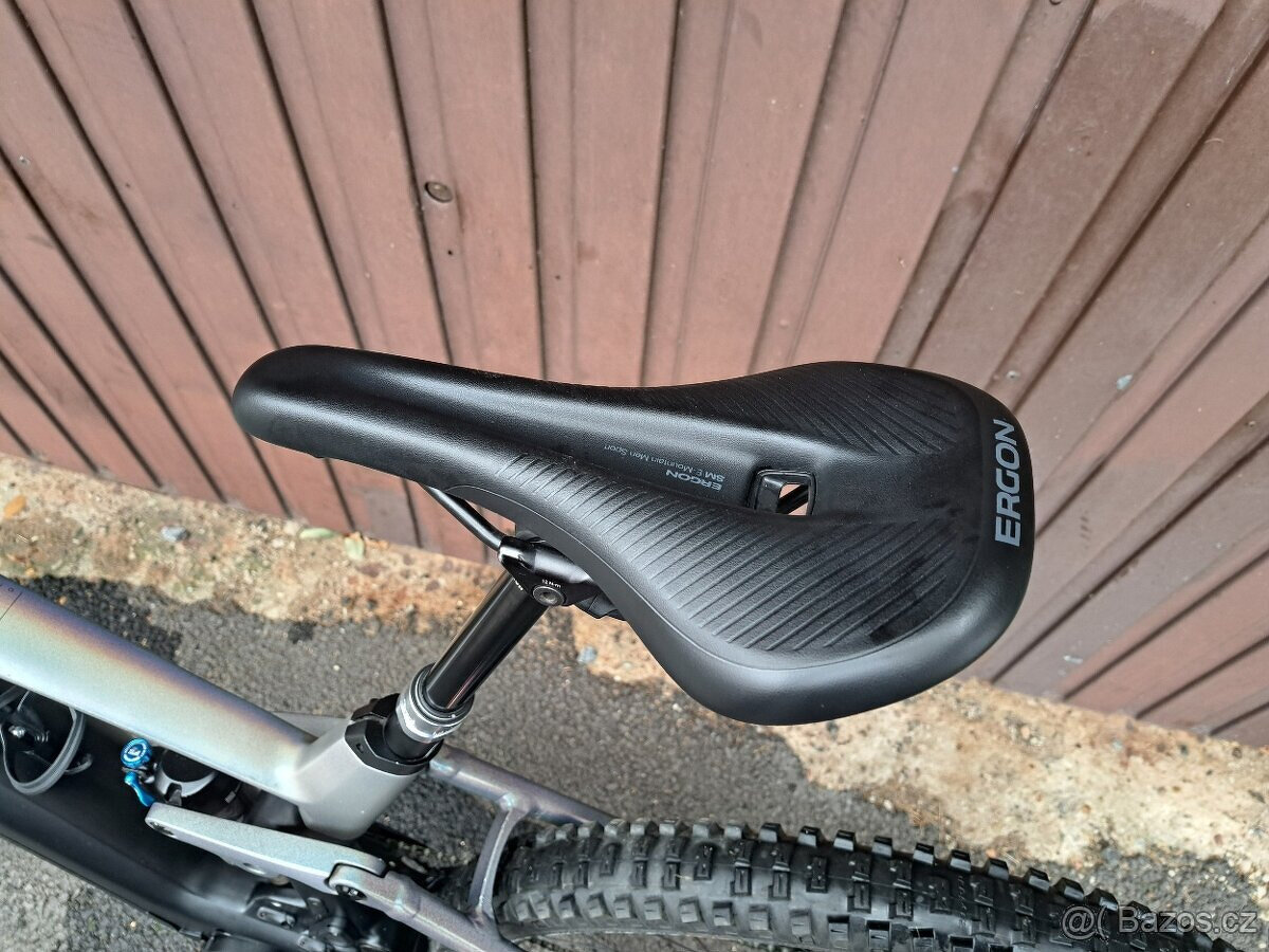 CUBE Stereo Hybrid HPC SLT 750 - 8