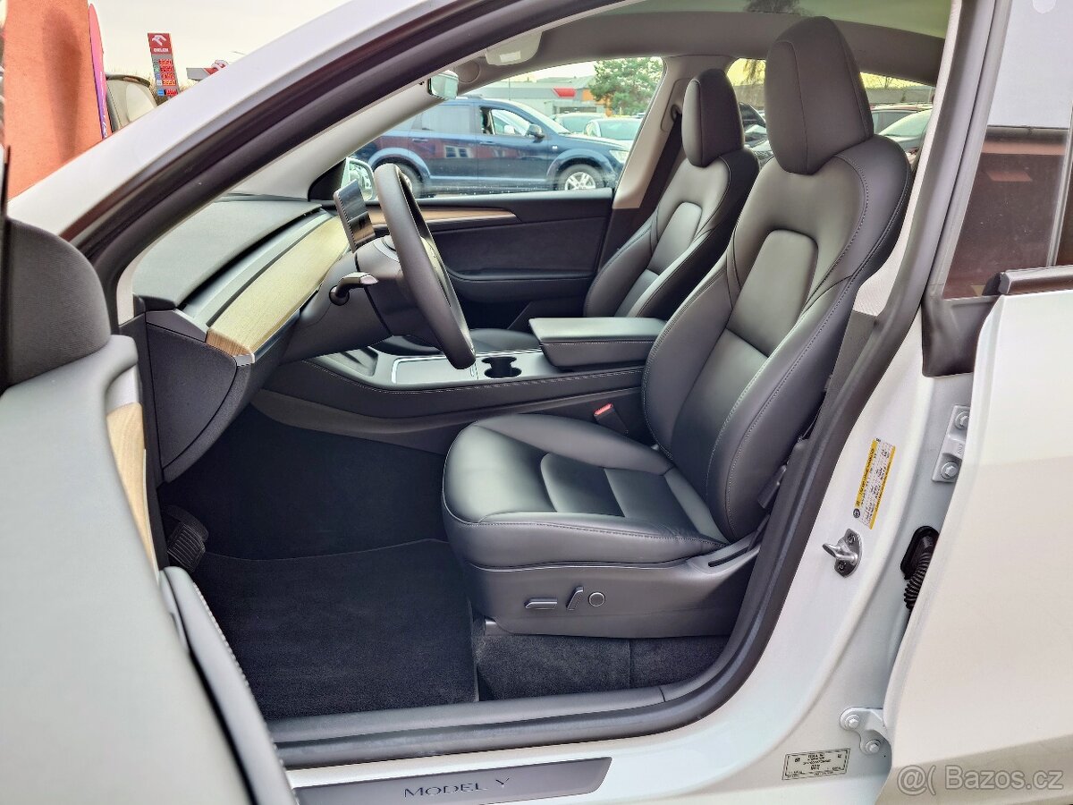 Tesla Model Y 2023 Standard Range 220 kW - 8