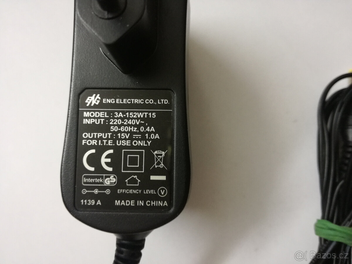 Napájecí adaptéry/nabíječky - 8