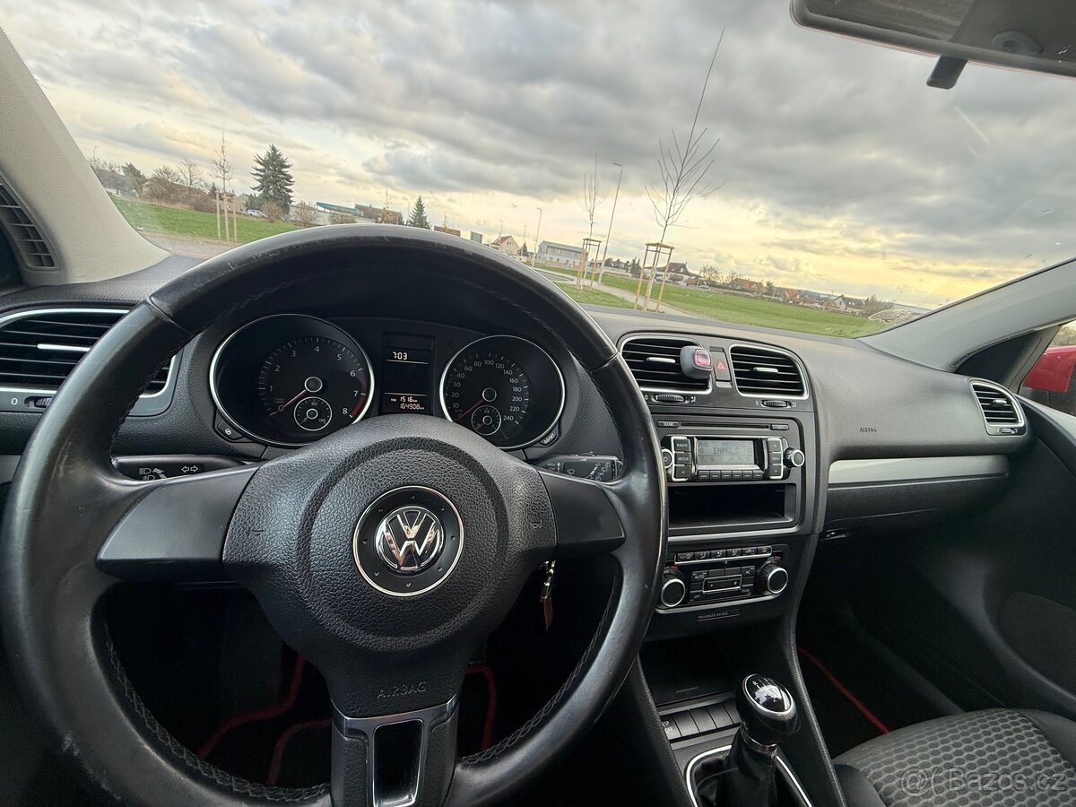 Volkswagen Golf VI - 8