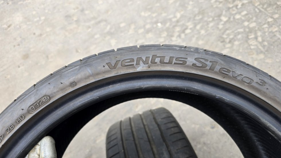 Letní pneu 235/35/19 Hankook - 8