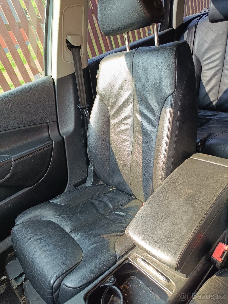 Passat B6 - náhradní díly - 8