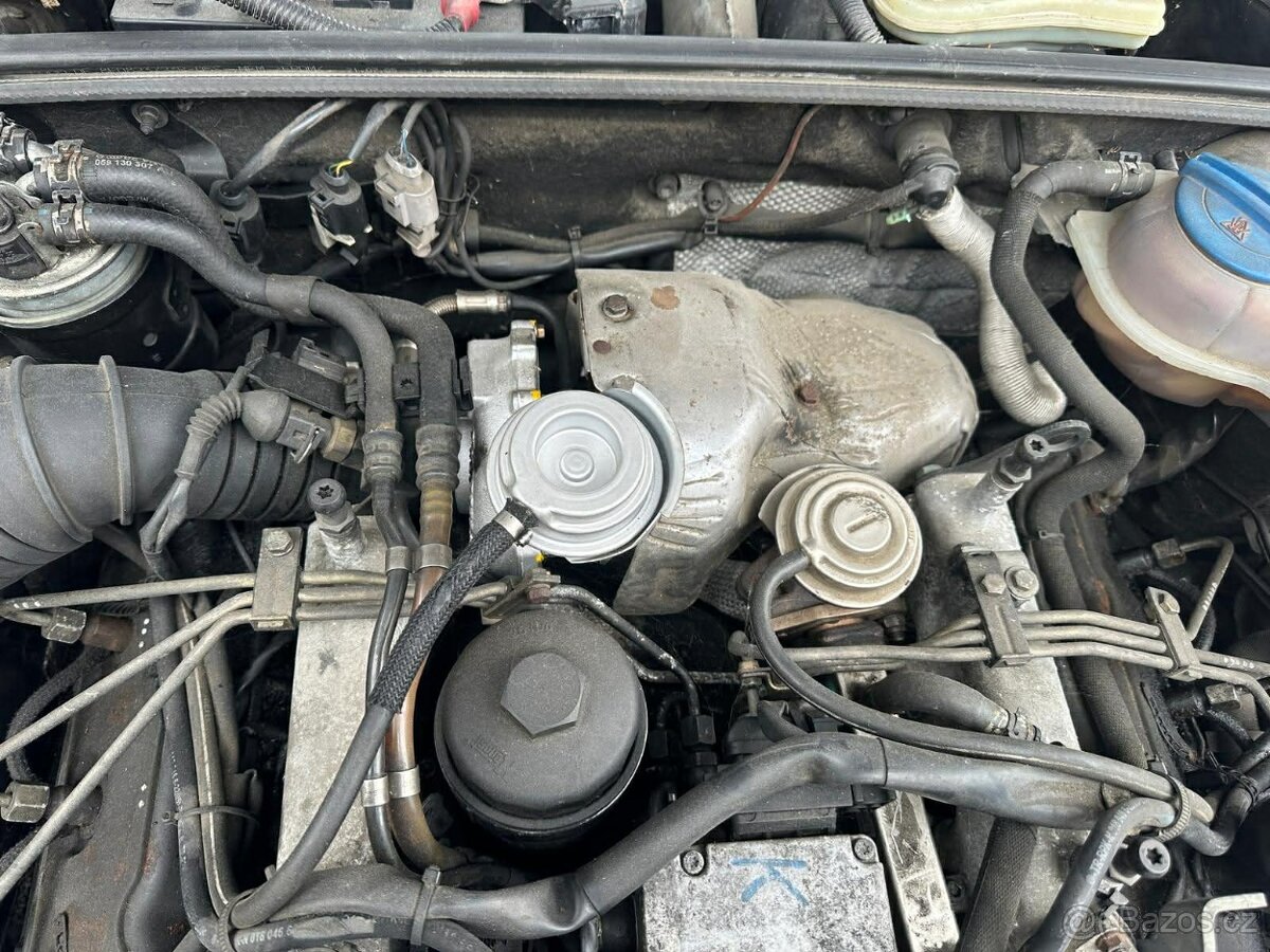 Audi A4 combi - na dodělání nebo na díly - 8