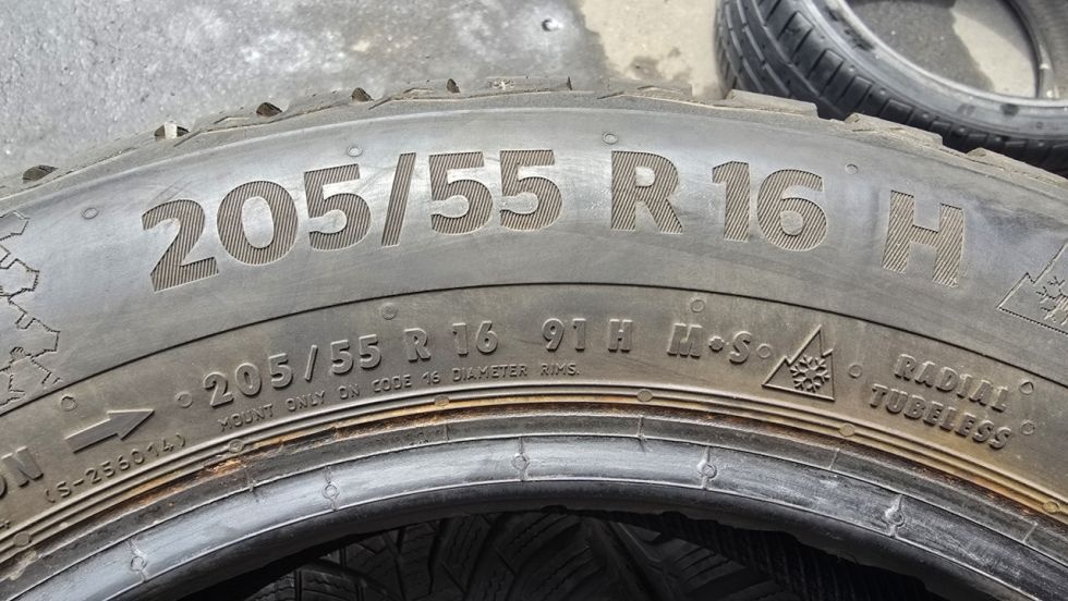Zimní pneu 205/55/16 Continental - 8