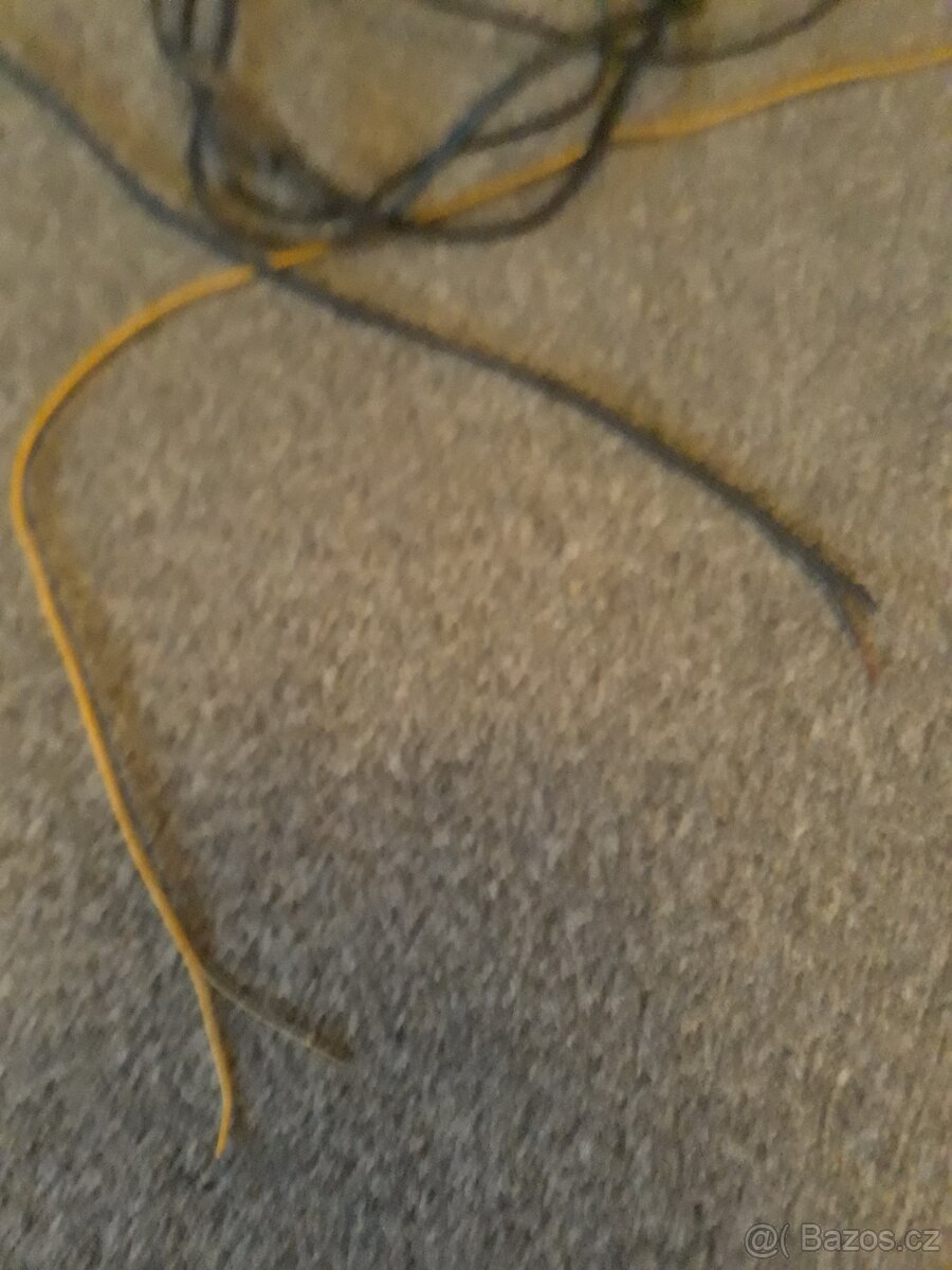 DŘEVĚNÉ REPRODUKTORY ZN. AIWA 16 OHM - 8