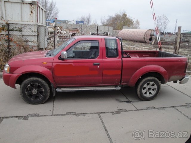 Nissan Navara D22 na náhradní díly - 8