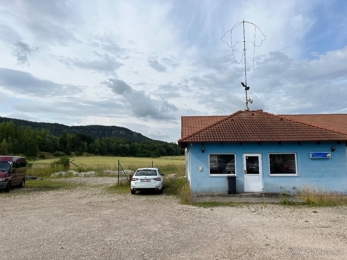 Komerční objekt u dálnice D10 Pha - Liberec - 8