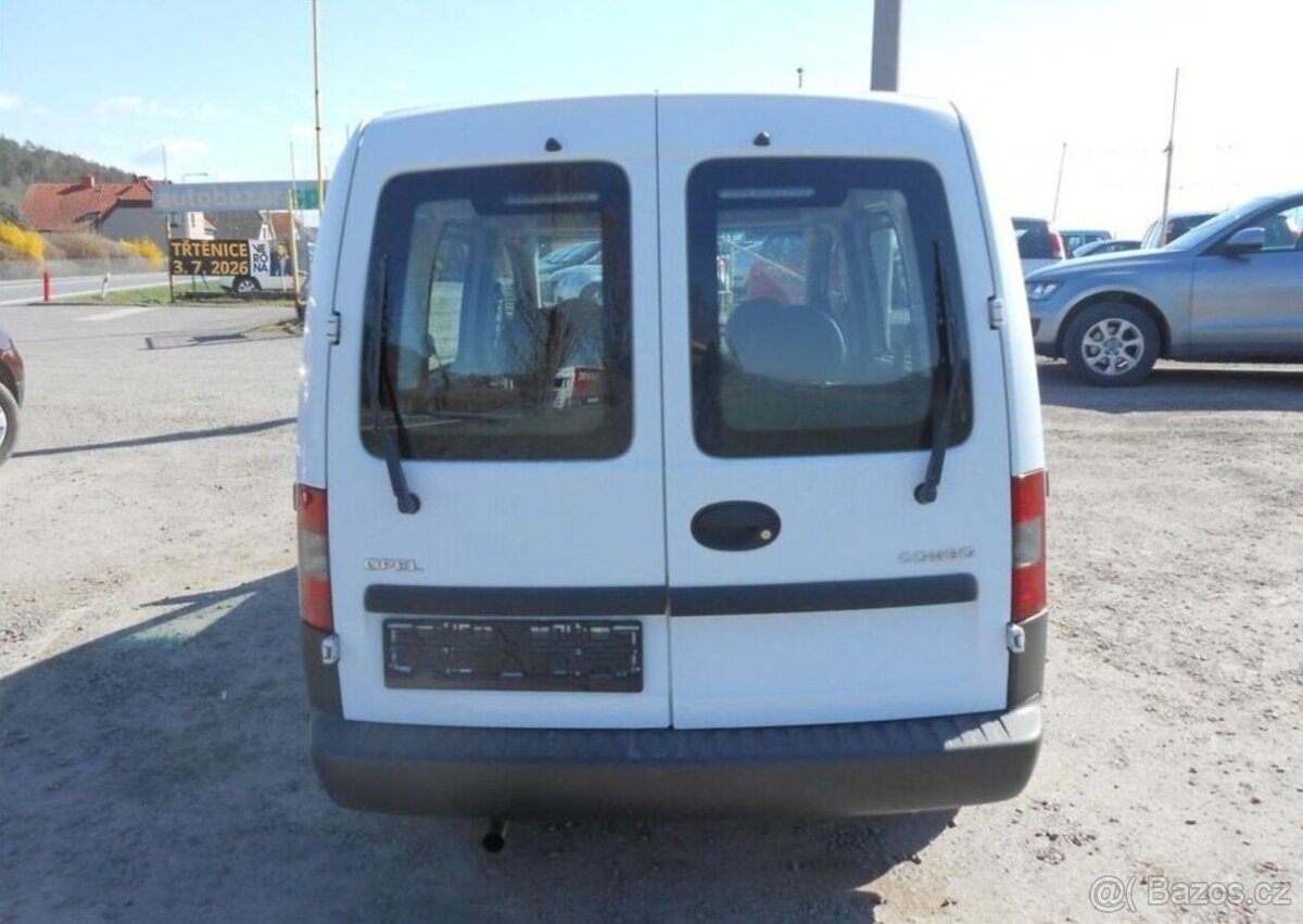 Opel Combo 1,4 66 kW Historie benzín - 8