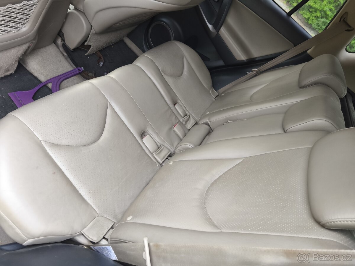 Toyota rav4 - 8