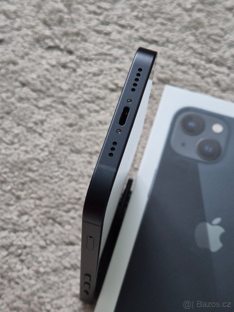 iPhone 13 128gb baterie 90% - 8