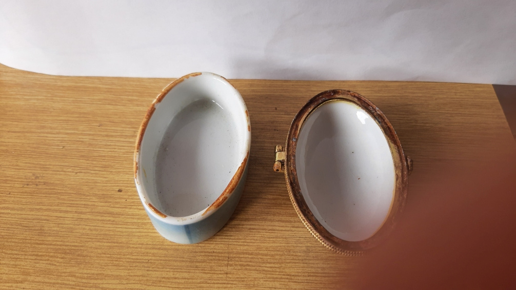 Porcelánové kořenky, polévková mísa, cukřenka - 8