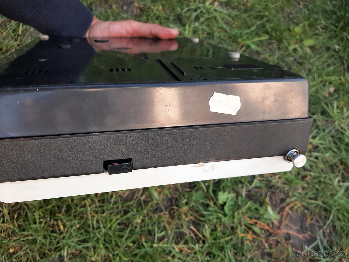 Tesla A3 magnetofon - 8