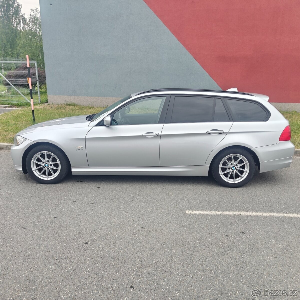 BMW E91 320D xDrive 4X4 160tis.km Švýcarsko - 8