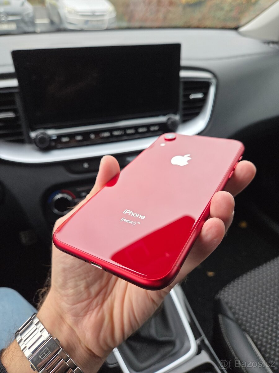 PRODANO - Apple iPhone Xr 64GB product RED - baterie 80% - 8