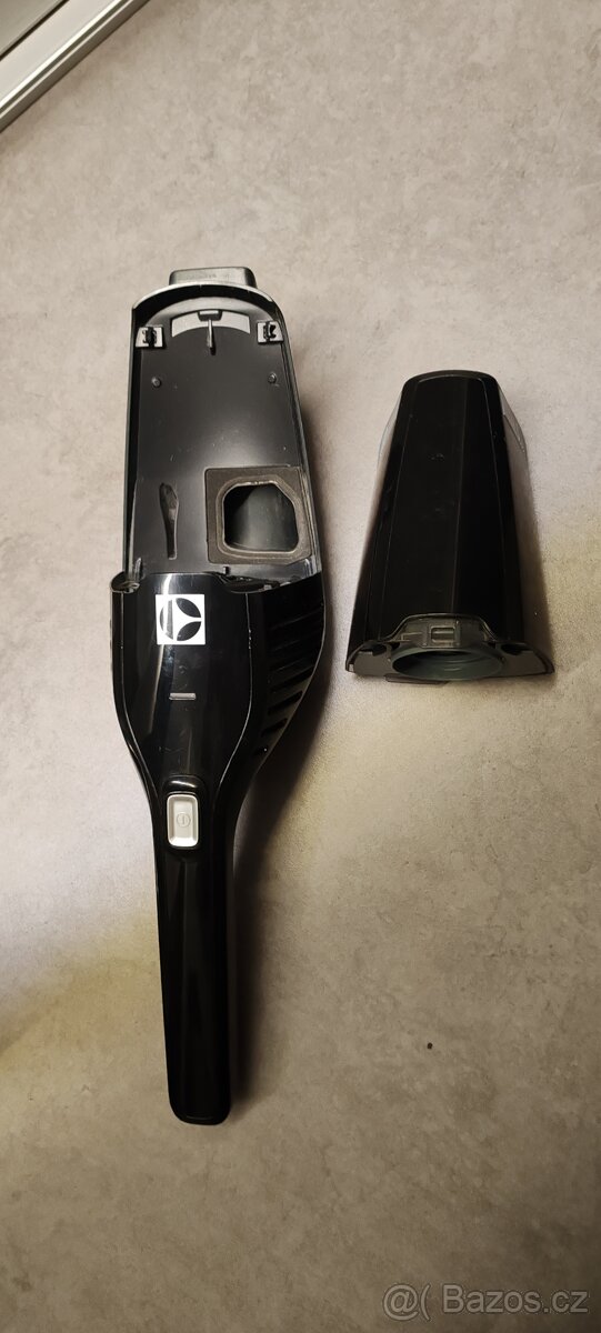 Tyčový vysavač Electrolux Ergorapido - 8