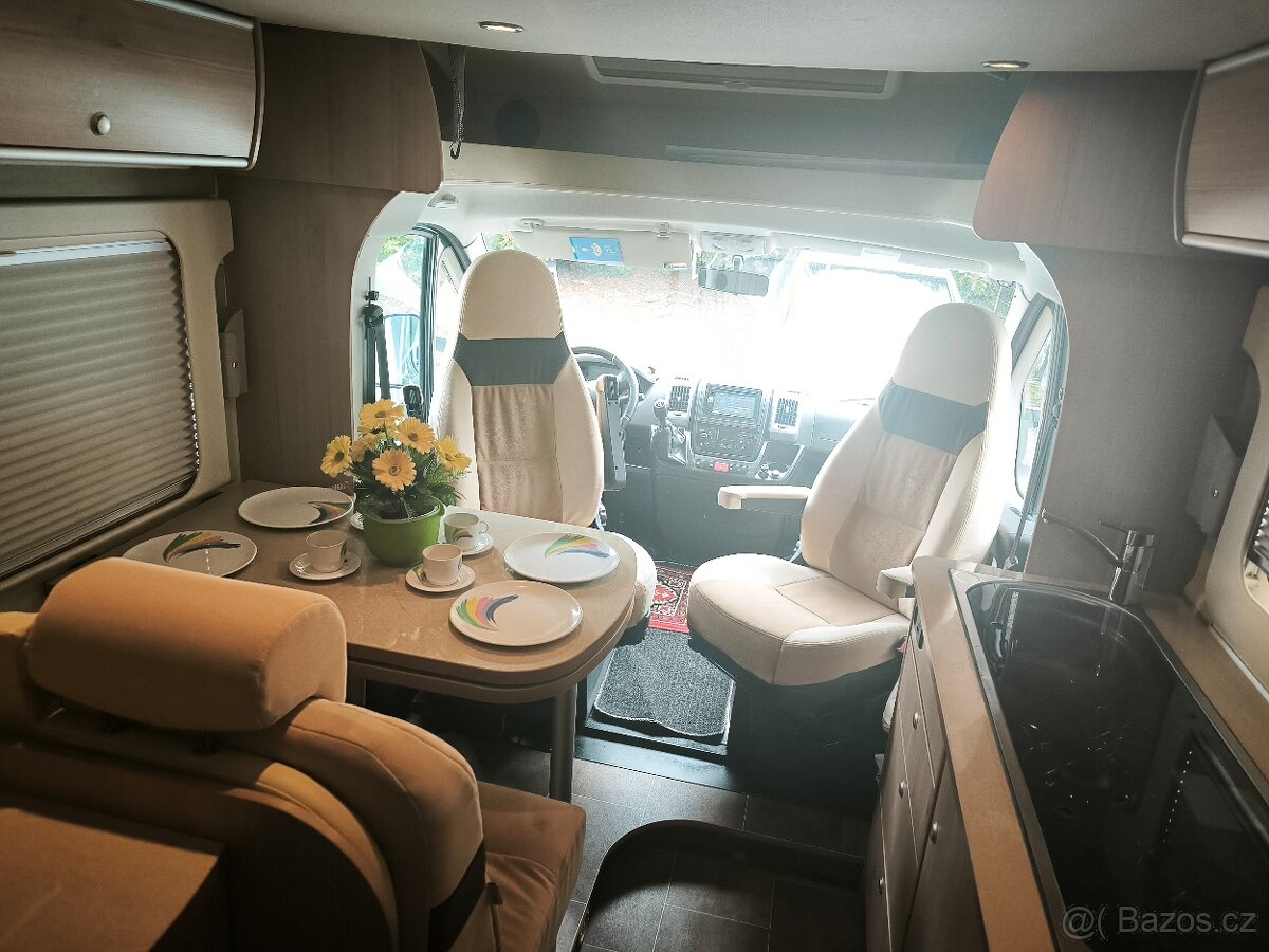 Obytné auto Burstner ixeo sjížděcí postel garáž,59TIS.KM - 8