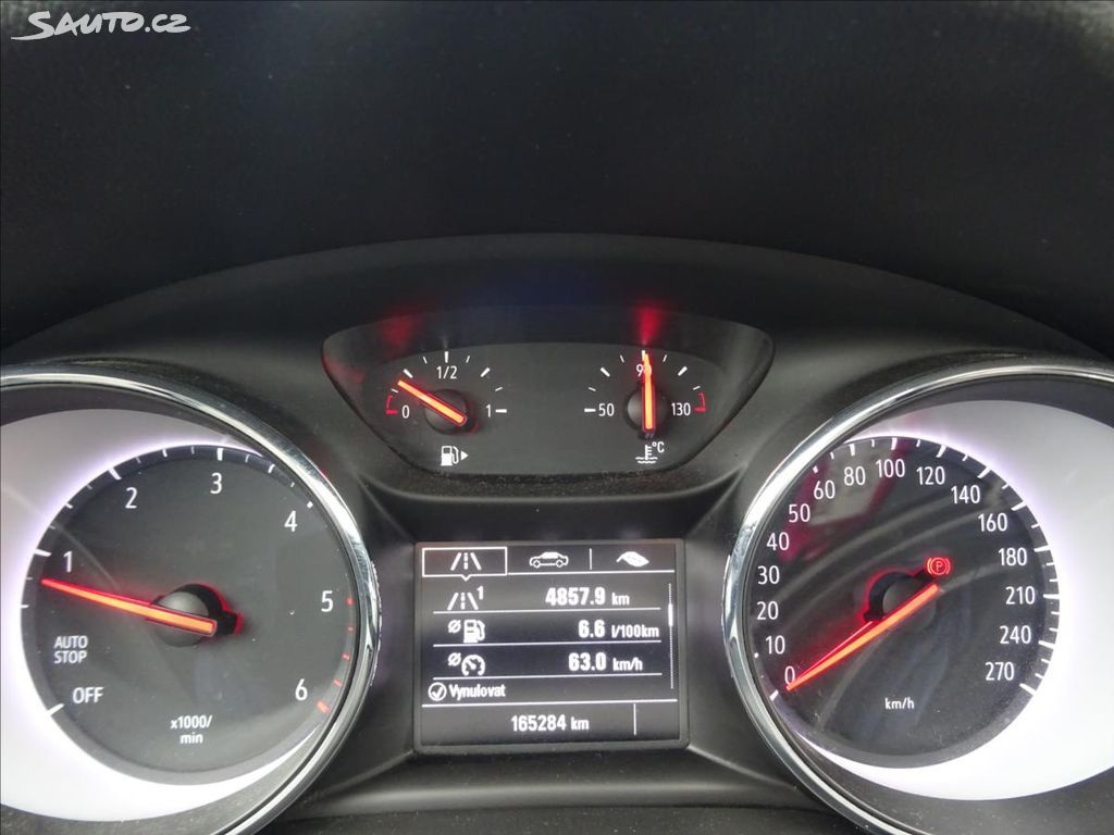 Opel Insignia 2,0 CDTi TK 10/2027 - 8