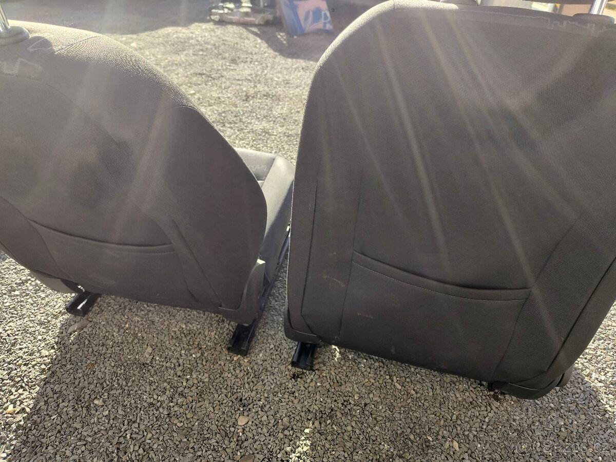 Sedačky, tapeci, loketka Meriva B - 8