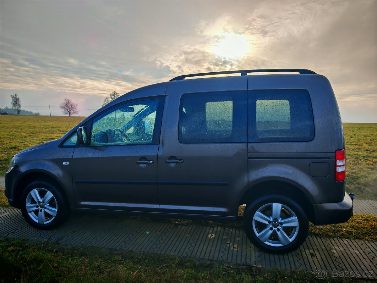 Vw Caddy 2.0tdi 103kw, klima, tažné, dovoz. - 8