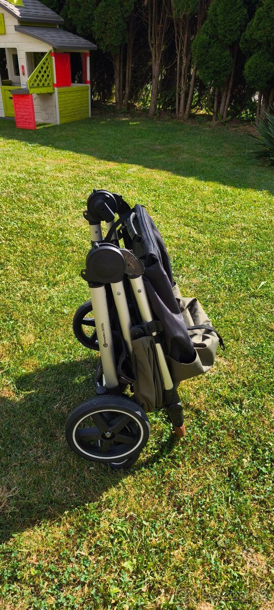 kočárek petitte a mars street 2 - 8