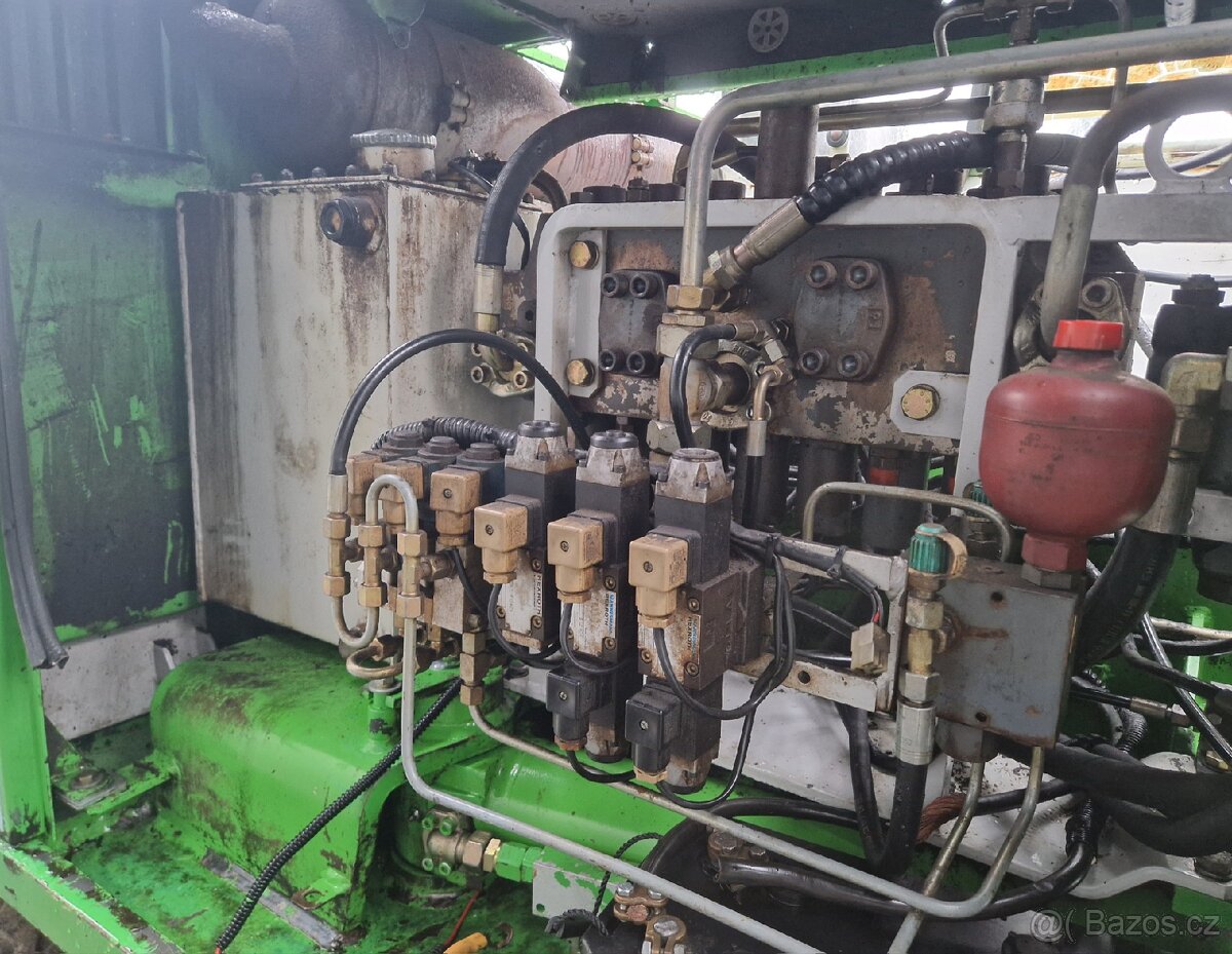 Kolesový bager O&K MH 2.10C 10t - 8