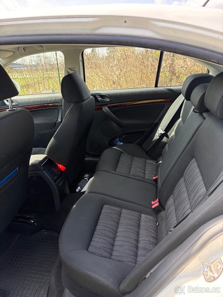 Škoda Octavia II - 8