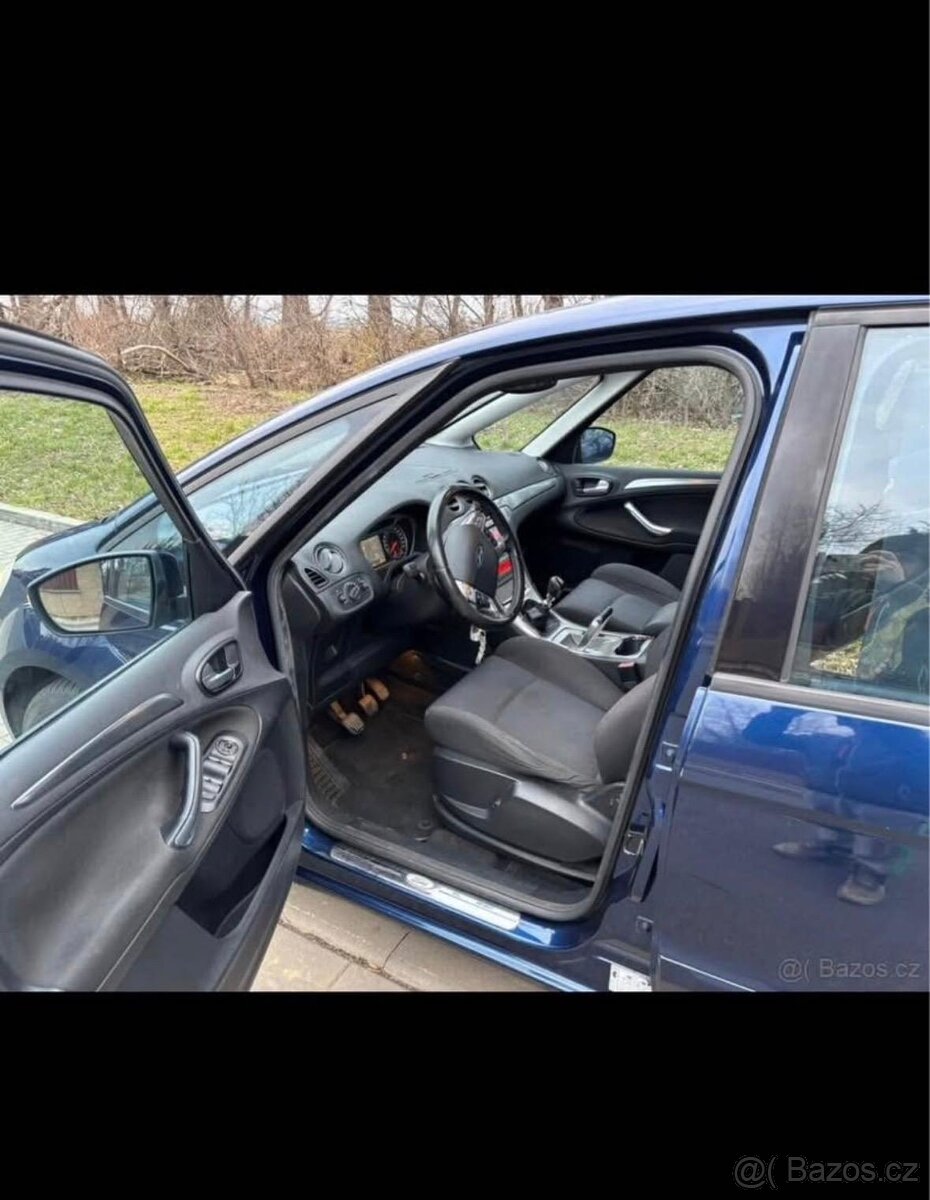 Ford S-Max - 8