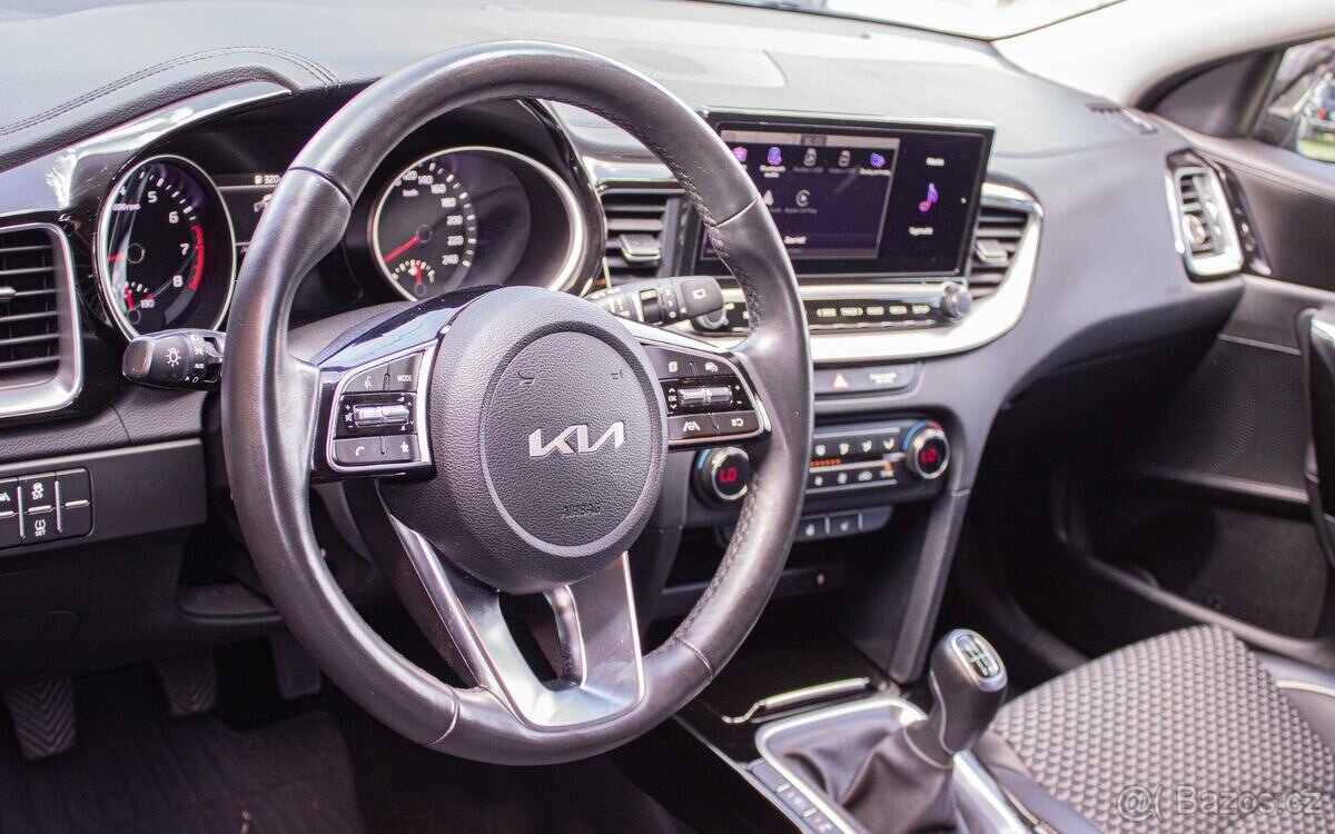 Kia XCeed 1.5 T-GDi Gold - 8