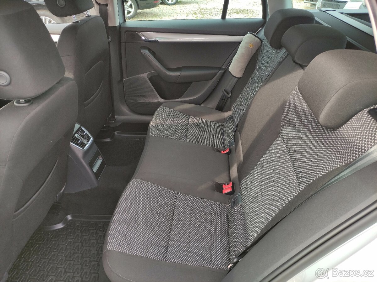 Škoda OCTAVIA III 1.6 TDi,81KW,DSG,COMBI,AMBITION,ALU,NAVI. - 8