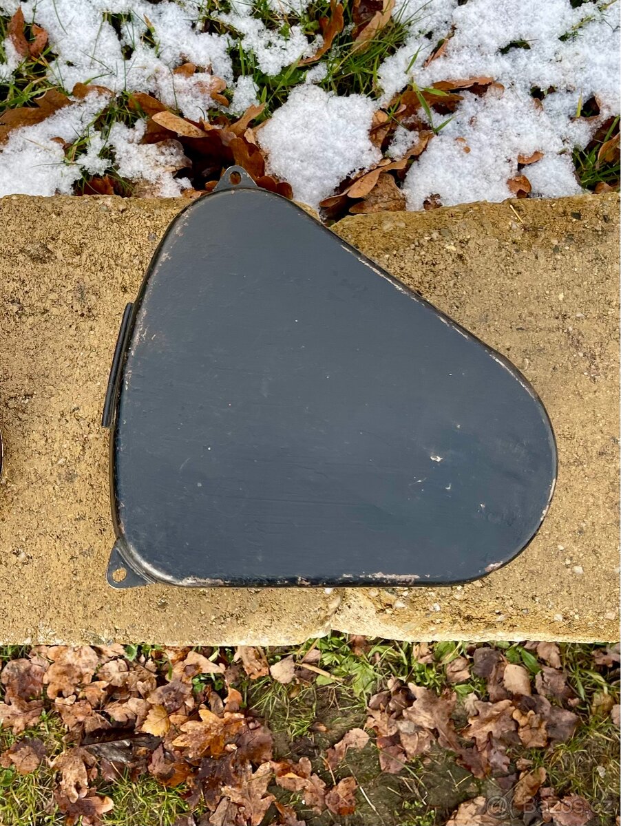 ČZ 125 B T - kastlik nářadí - 8