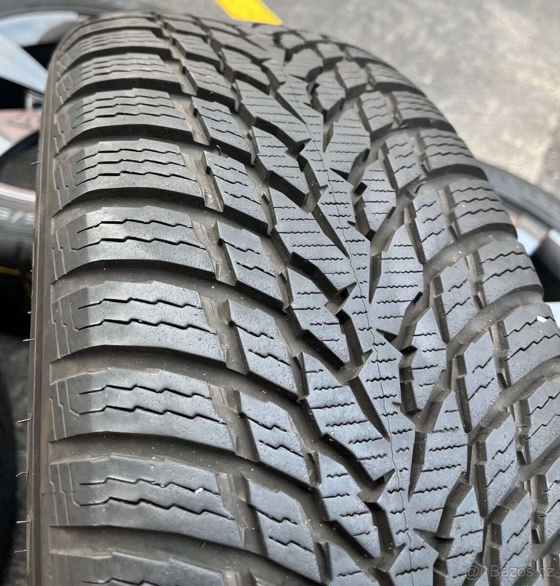 Alu kola 215/55/R17 originál škoda - 8