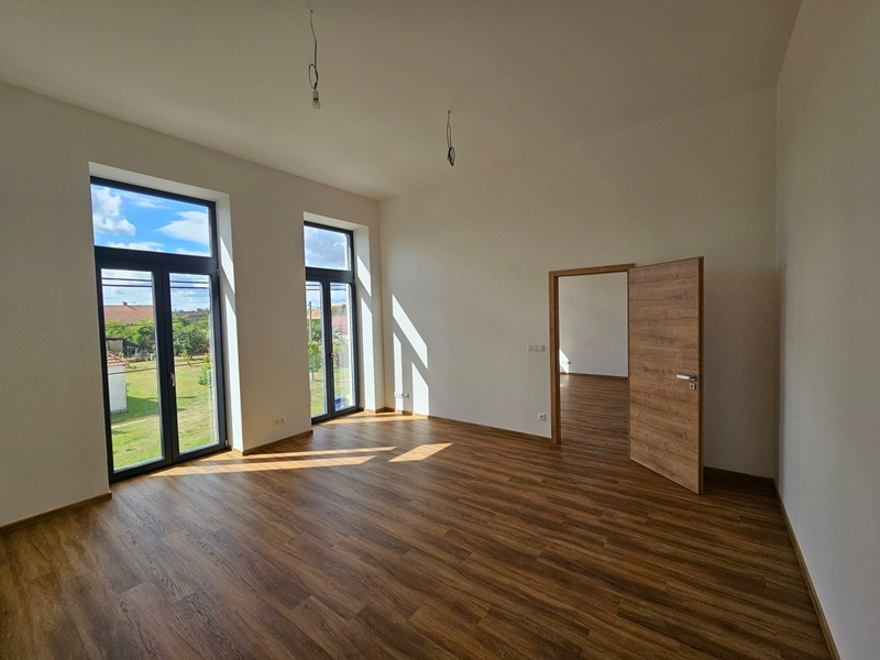 Prodej bytu 3+kk 116,8 m2, Znojmo Načeratice - 8