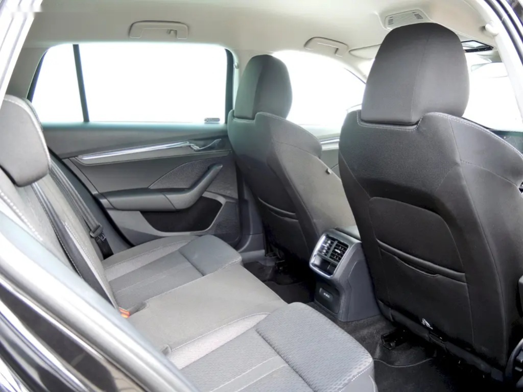 Škoda Octavia, combi 1.5TSI Style Plus - 8