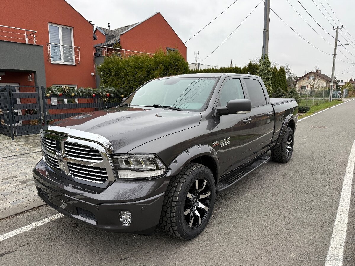 DODGE RAM HEMI CLASSIC LONGBED 6MÍST - 8