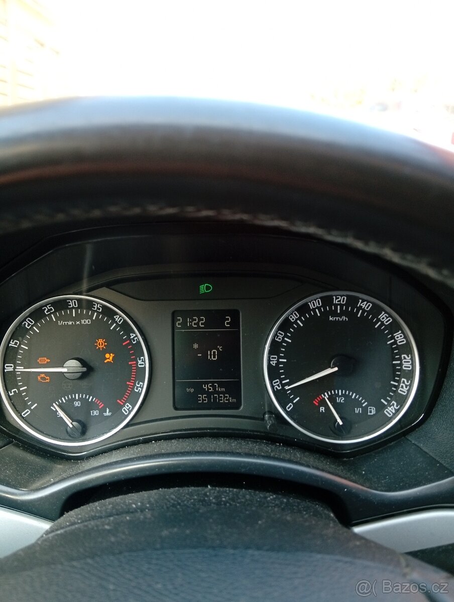 Prodám Škoda Octavia II fl 1.6 TDi 2010 - 8