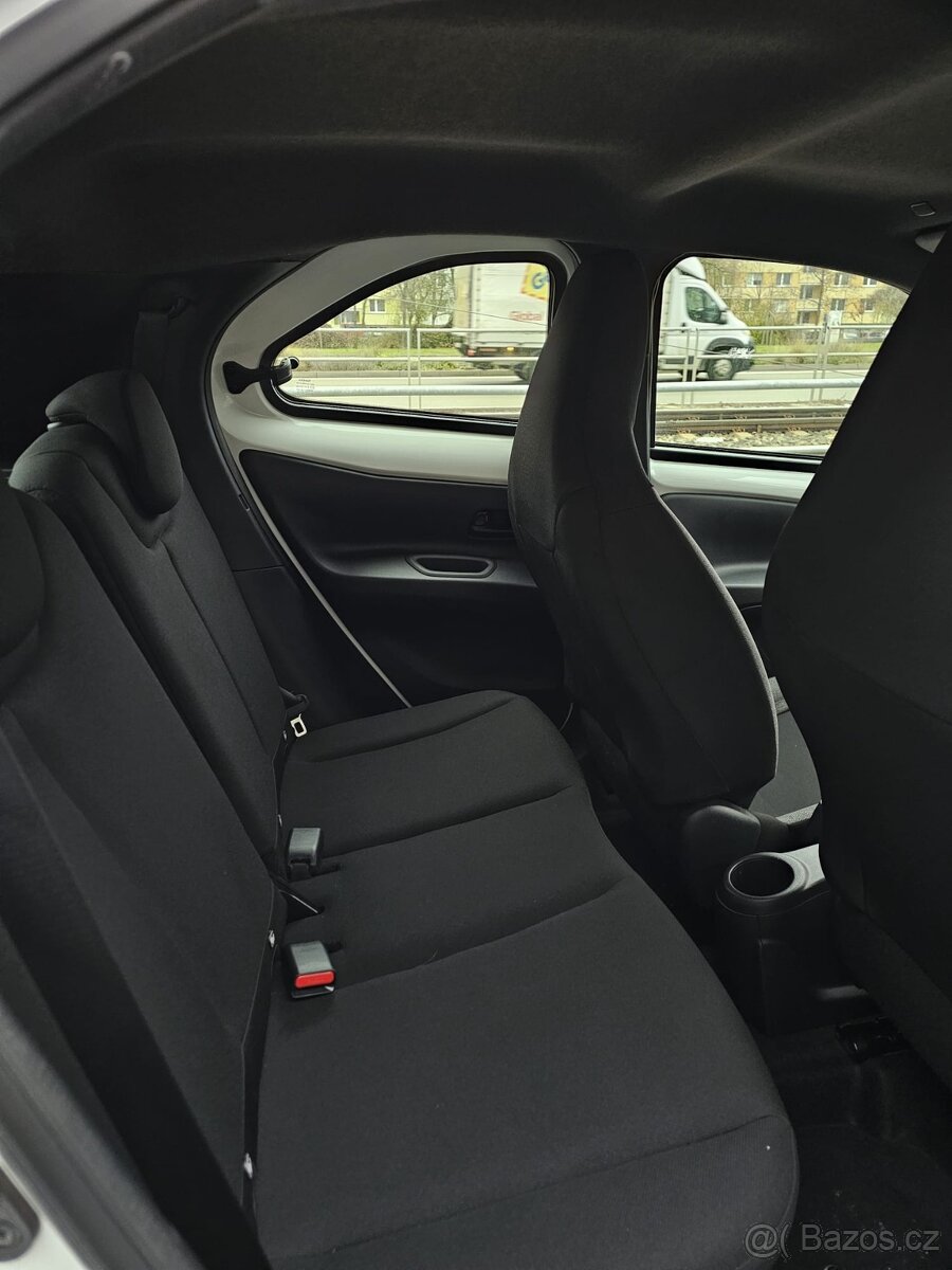 TOYOTA Aygo X - 1.0L 72 - MT 72 - 8