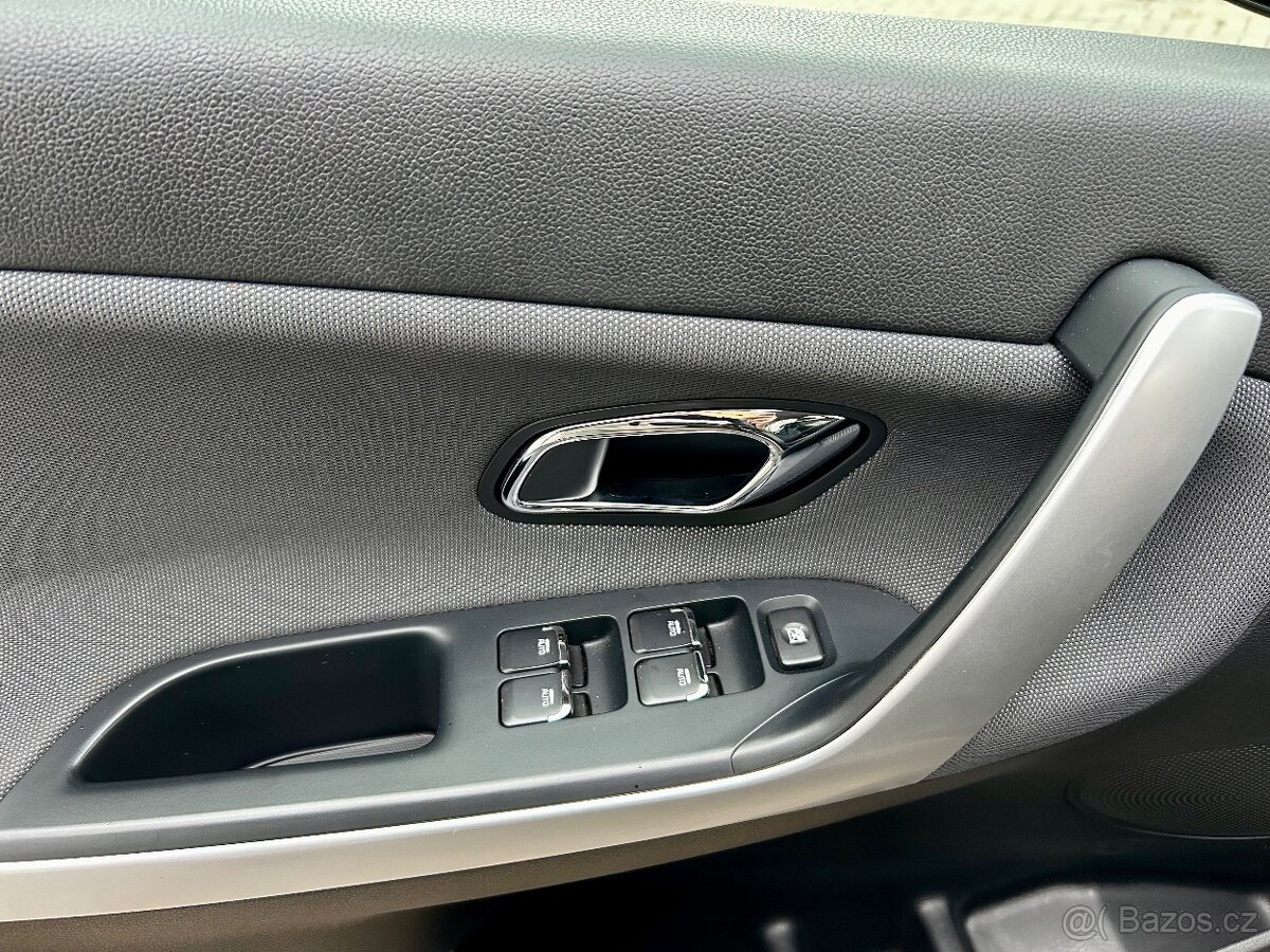 Kia Ceed Combi 1.6GDi 99kw, ČR 2018, zánovní jen 37 000km - 8