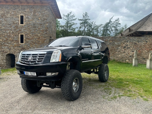 Cadillac Escalade ESV podvozek FTS i na splátky každému - 8