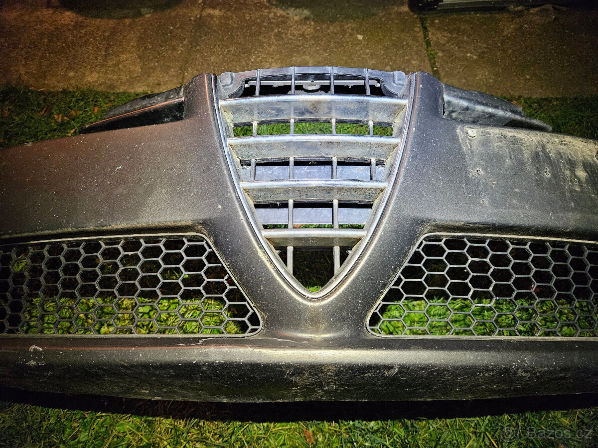 Alfa Romeo 159 kapota motoru nárazník - 8