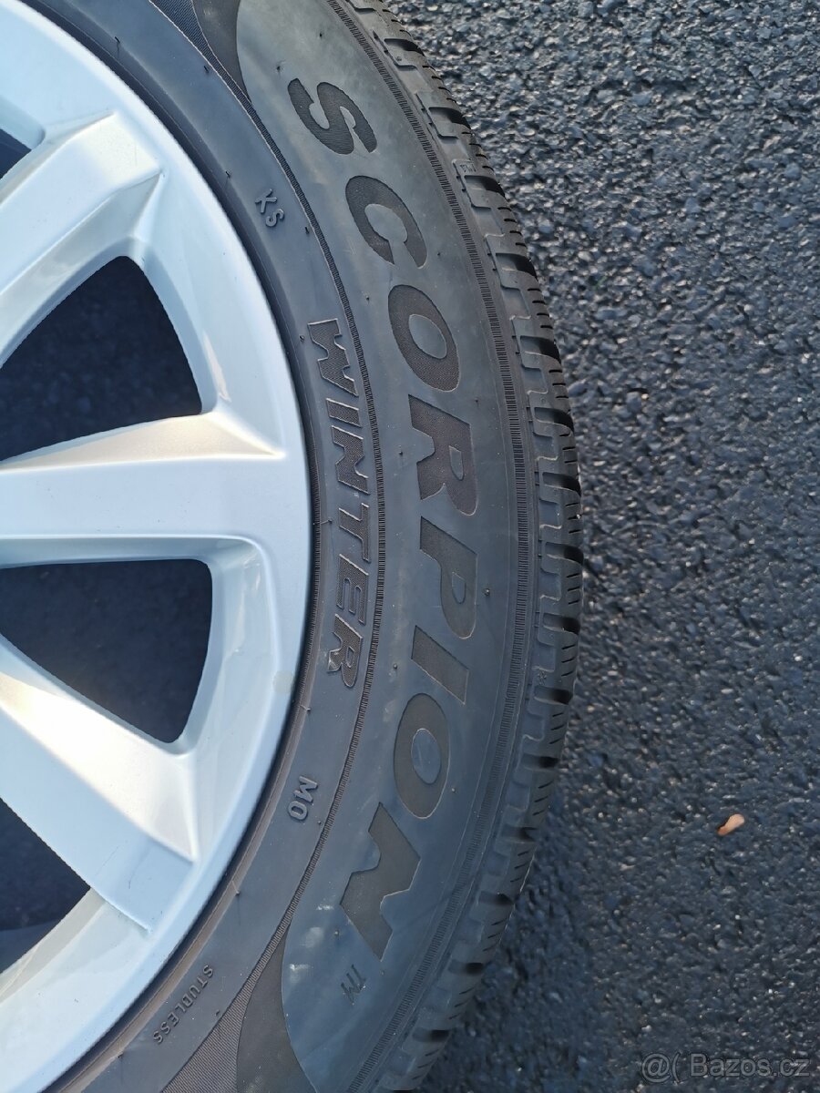 Originální alu kola na Bentley Bentayga zimní 20" - 8