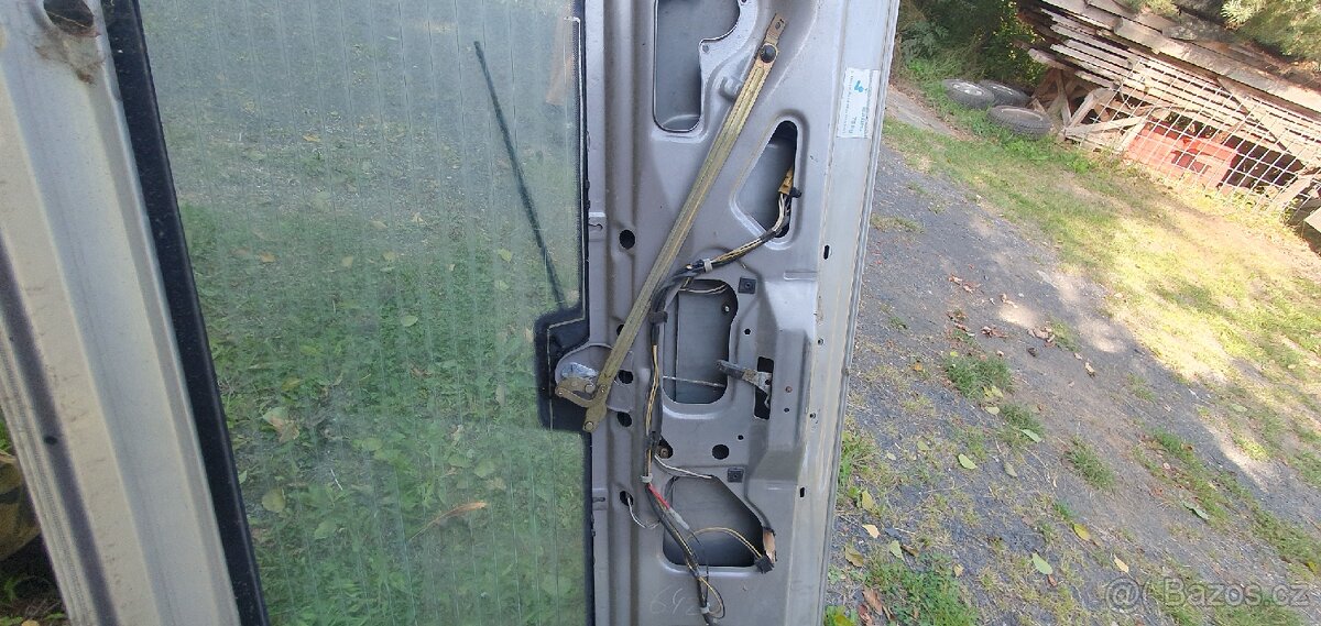 Náhradní díly volvo 740 940 - 8