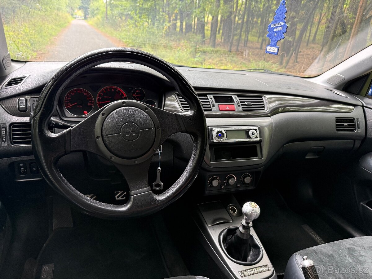 Mitsubishi lancer evo - 8