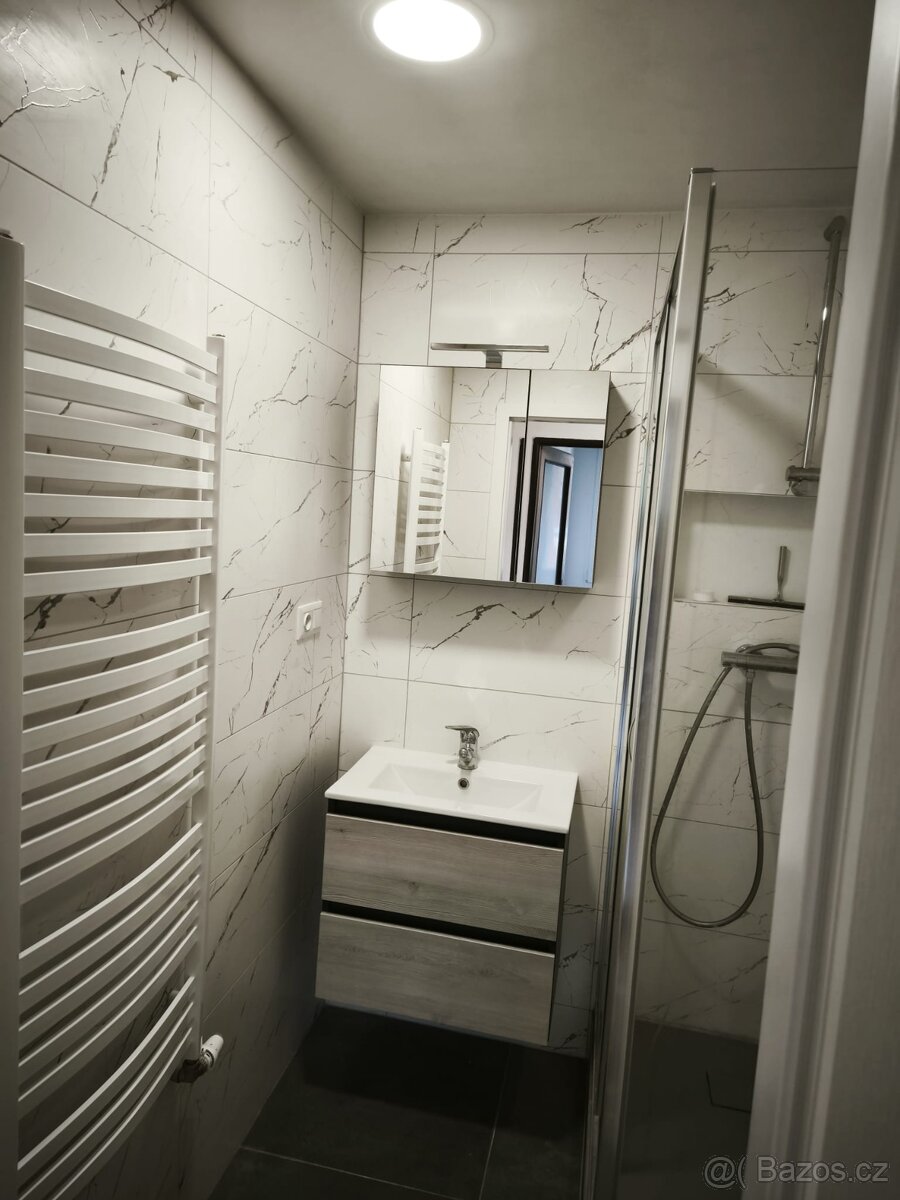 Pronajmu byt 4+1v Mostě - 8