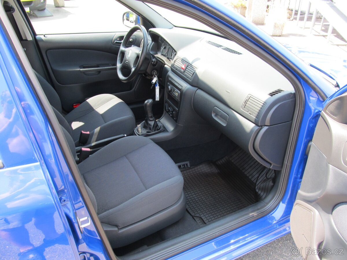 Škoda Octavia 1.6 i combi ČR 1.maj - 8