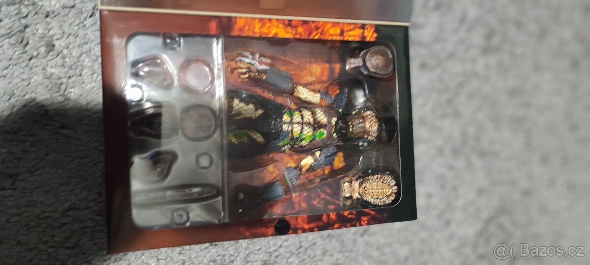 Neca komplet straceny kmen predátoři - 8