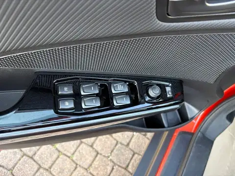 Kúpim Ssang Yong Tivoli 1.5TGDI benzín - 8