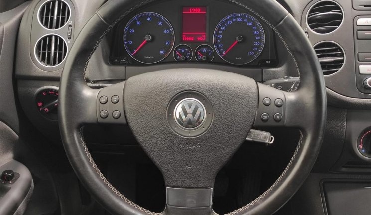 Volkswagen Golf Plus - 8