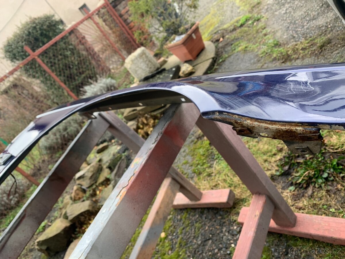 P: Pravý přední blatník BMW e36 sedan - 8